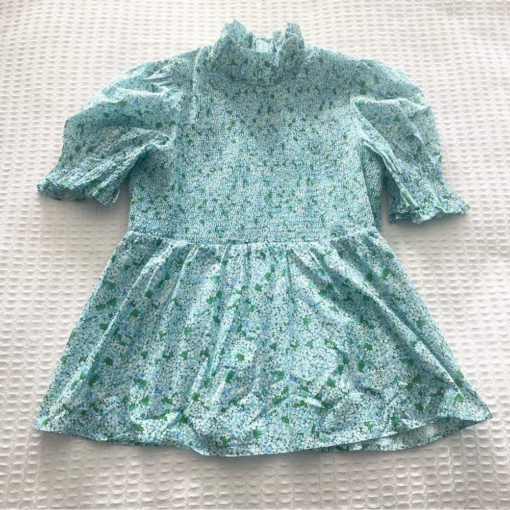 Tuckernuck blue and green printed smocked puff short sleeve top size Large